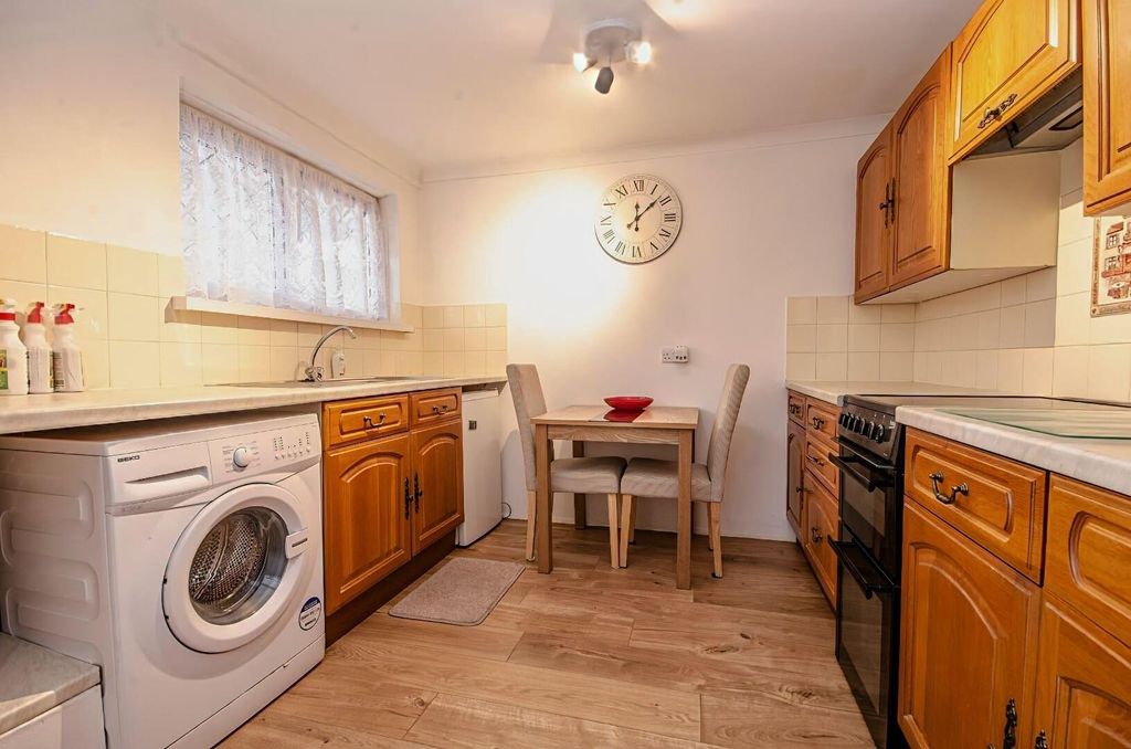 Property photo 2 of 4 Cbzn9Dmdmug4Qbaafabn7G.Jpg