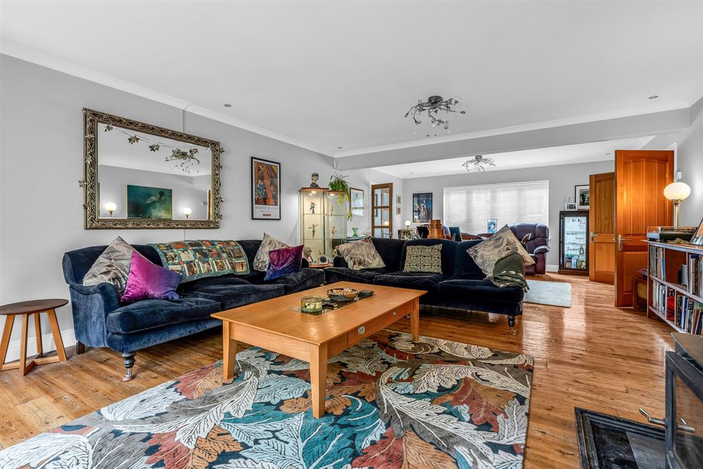 Property photo 3 of 41 Internal-20.Jpg