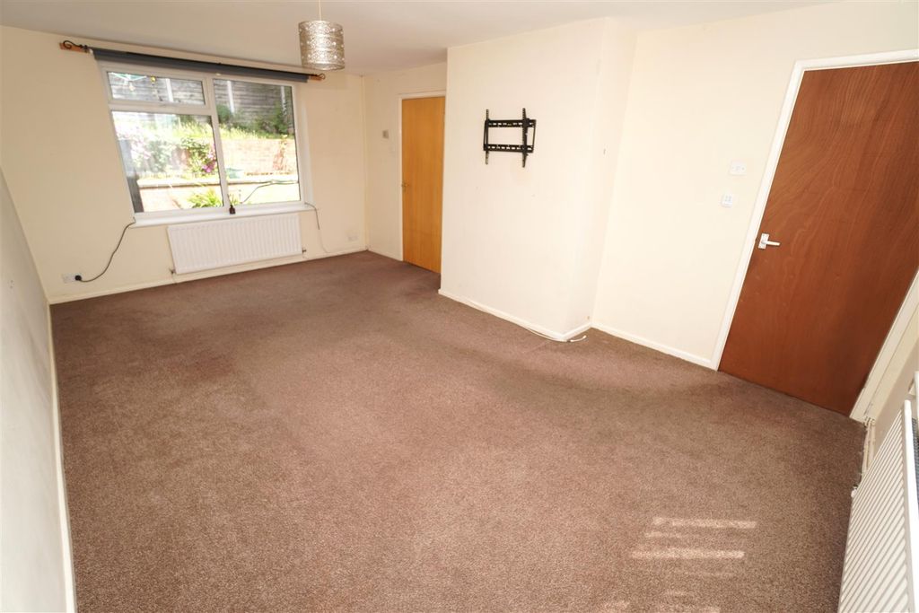 Property photo 2 of 11 Lounge 1.Jpg