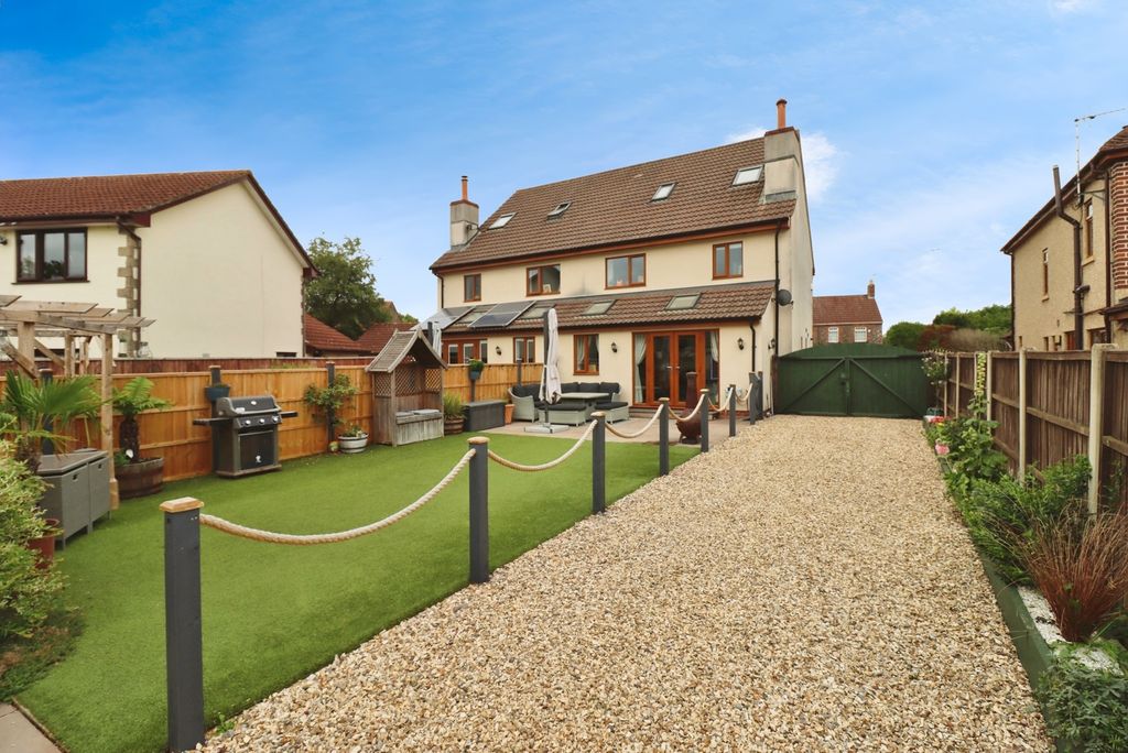 Property photo 1 of 15 Photo