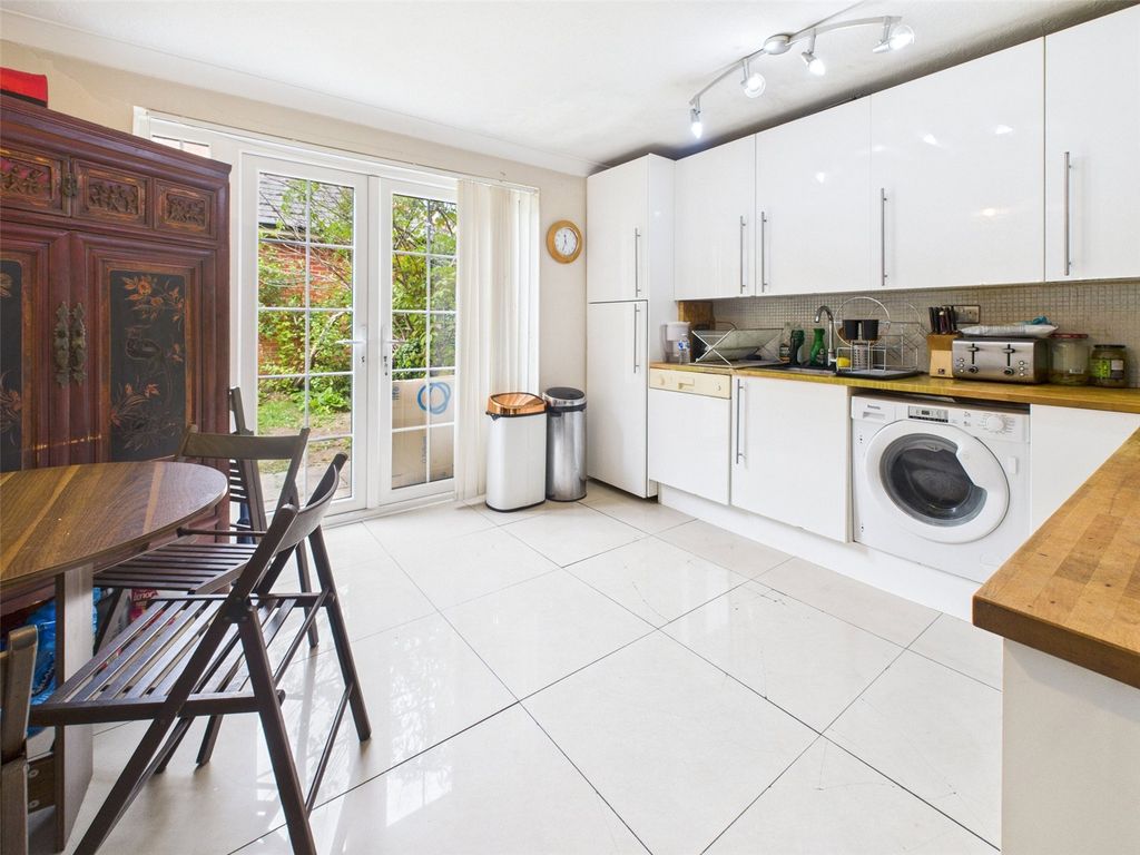 Property photo 3 of 19 Picture No. 20