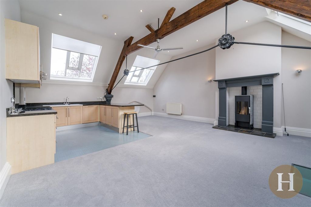 Property photo 2 of 24 Hadleigh Estate Agents-1.Jpg