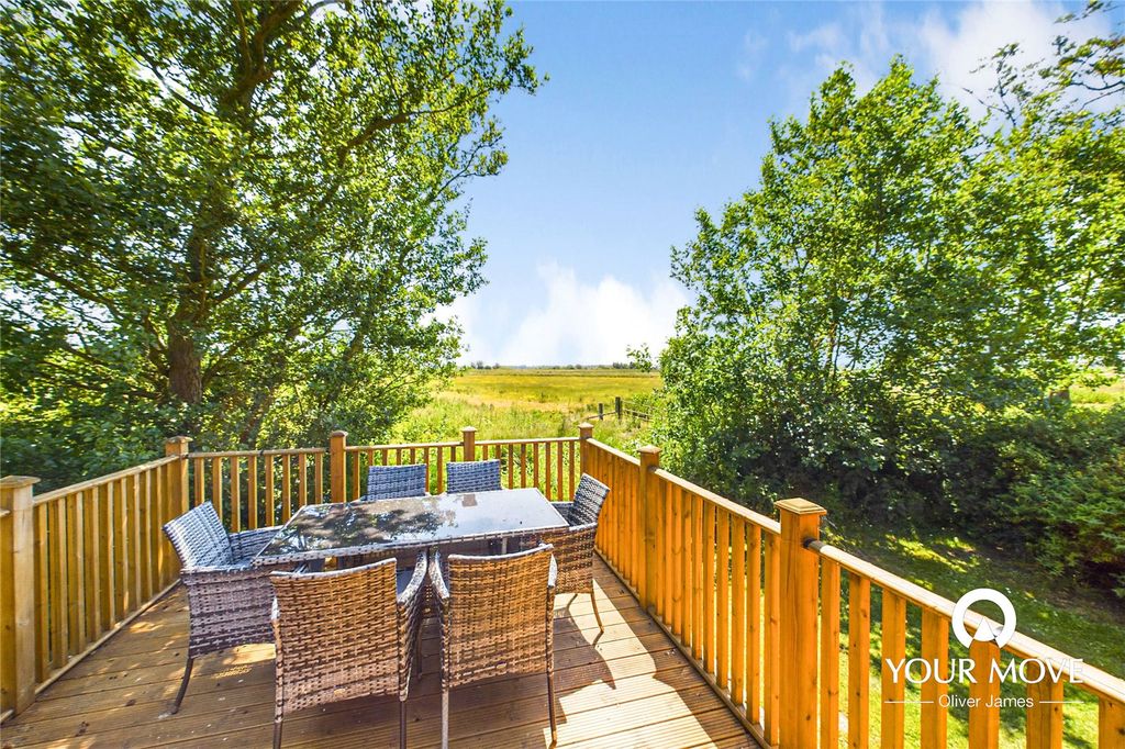 Property photo 3 of 21 Outside &amp; Gardens