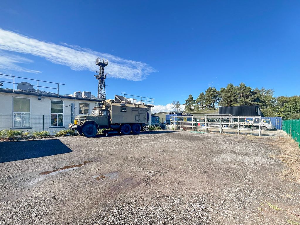 Property photo 1 of 3