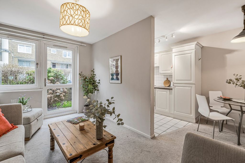 Property photo 2 of 22 Picture No. 08