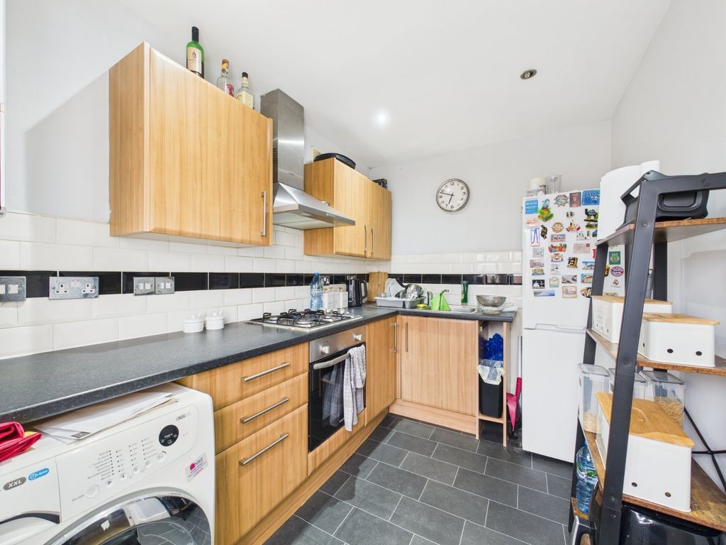 Property photo 3 of 7 Picture No. 06