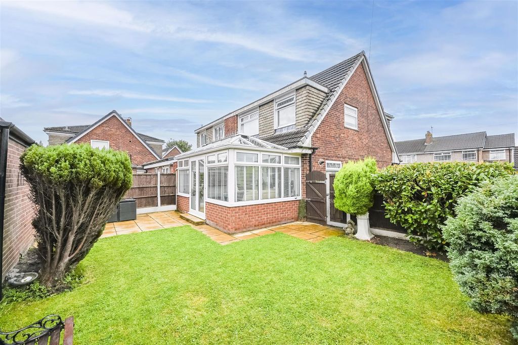 Property photo 2 of 18