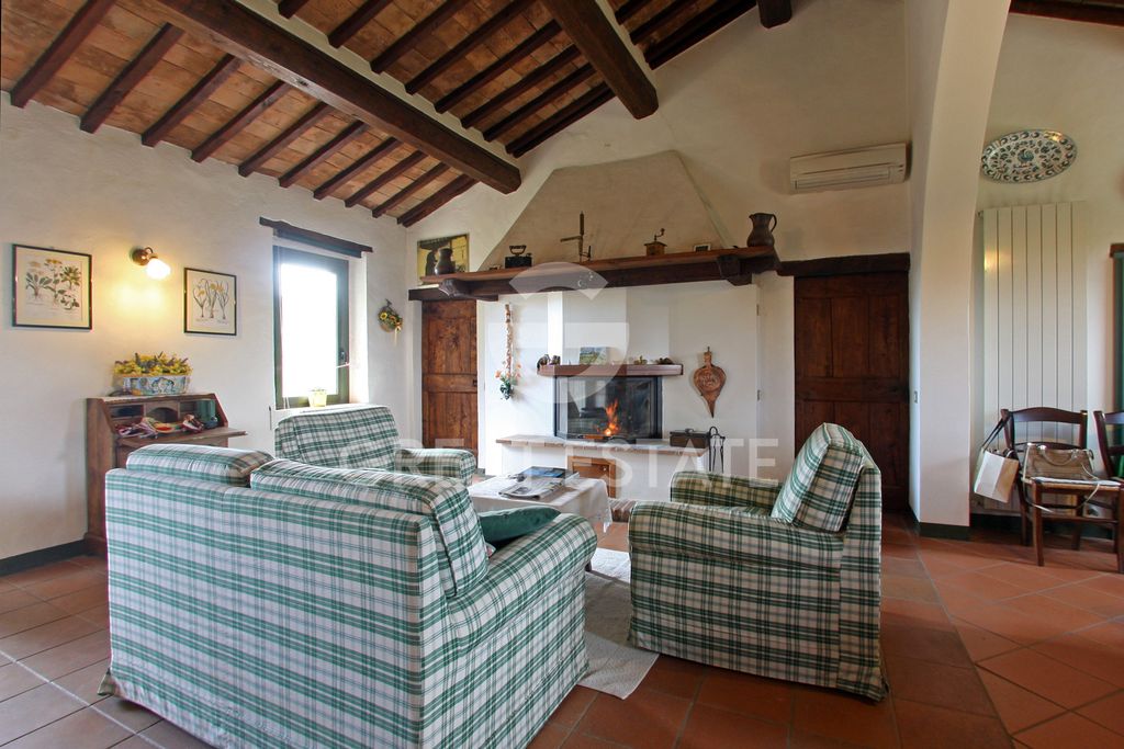 Property photo 2 of 37 Interiors