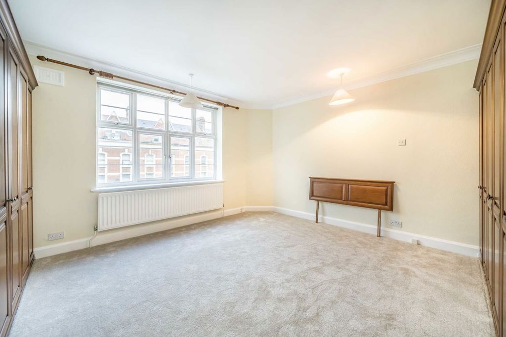 Property photo 3 of 4