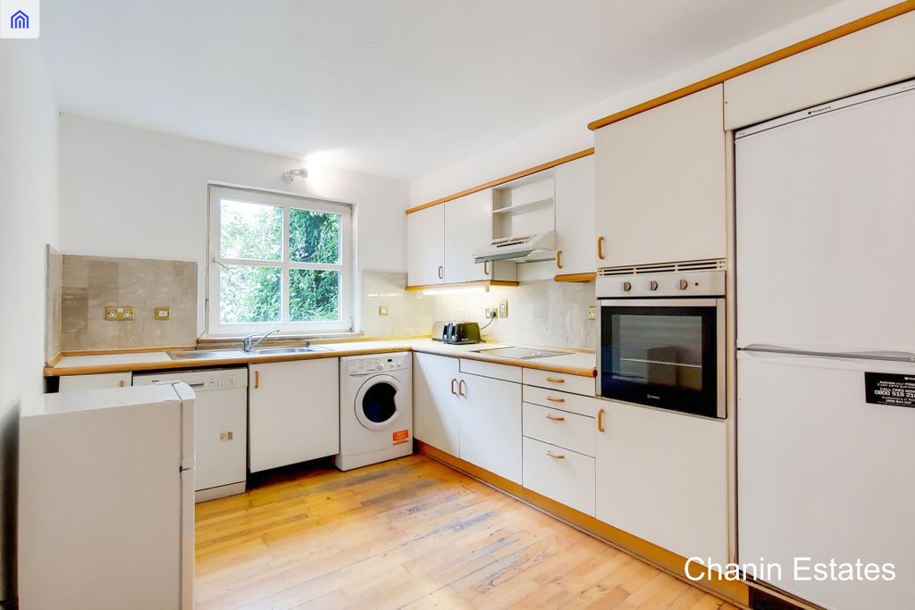 Property photo 2 of 5 8_Kitchen-Reception-0