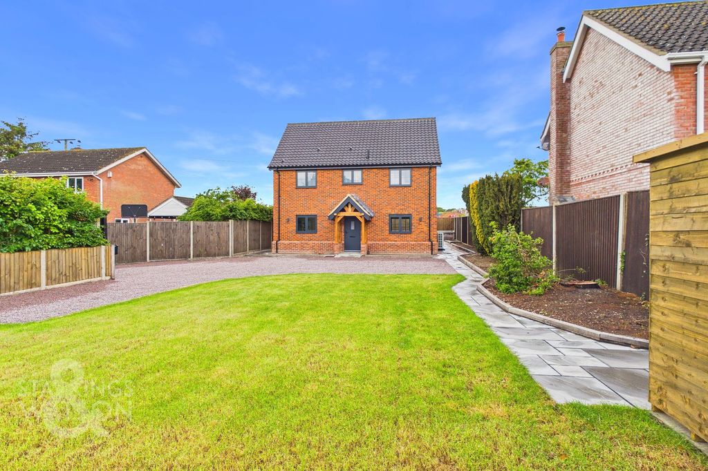 Property photo 1 of 24