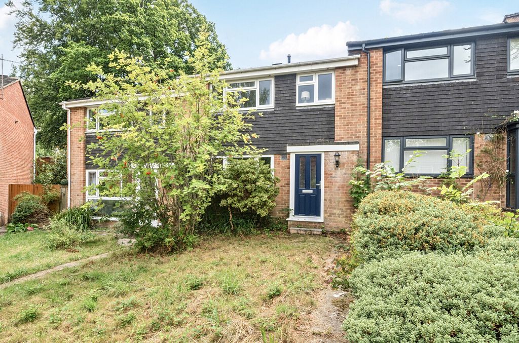 Property photo 1 of 10 1332040-23-688A33...