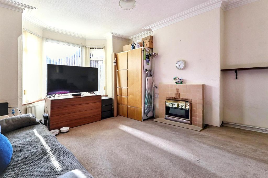 Property photo 2 of 17 Img_43762.Jpg