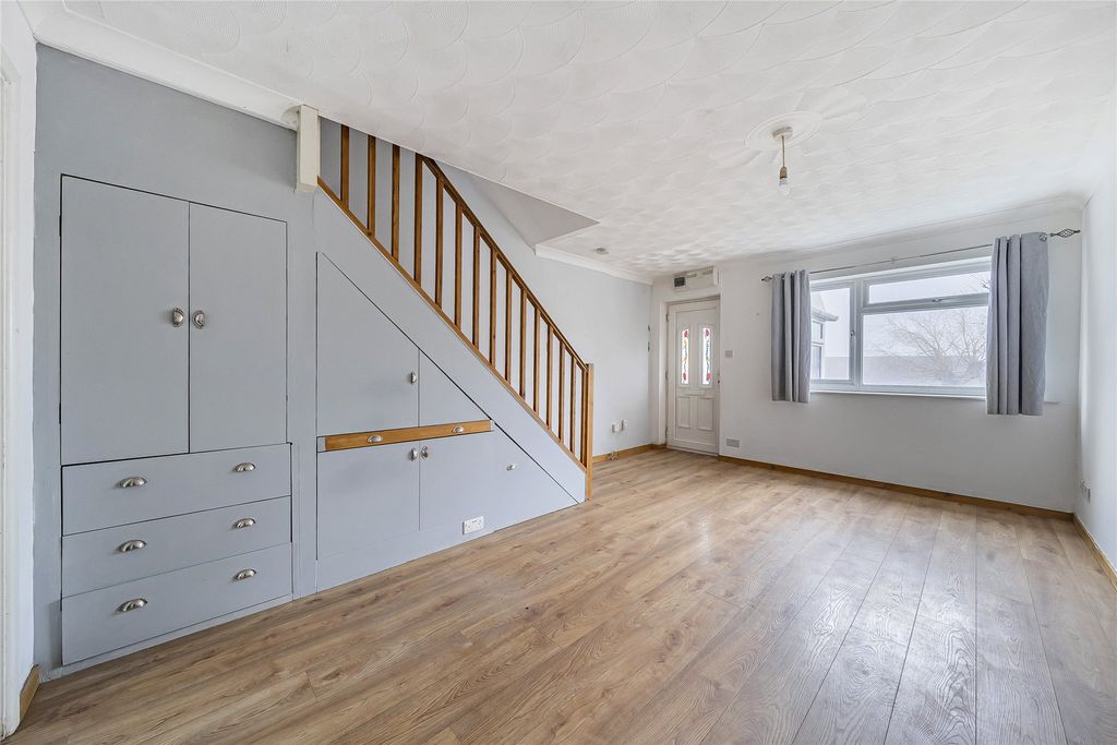 Property photo 2 of 17 Picture No. 04
