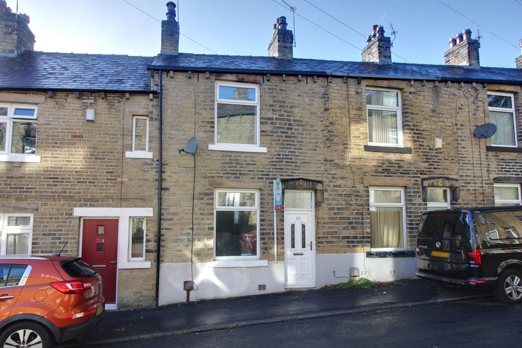 Property photo 1 of 18 Property Front