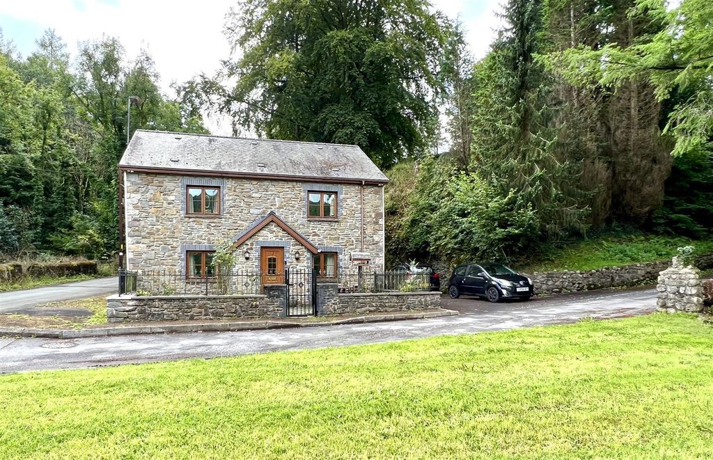 Property photo 1 of 27 Outside