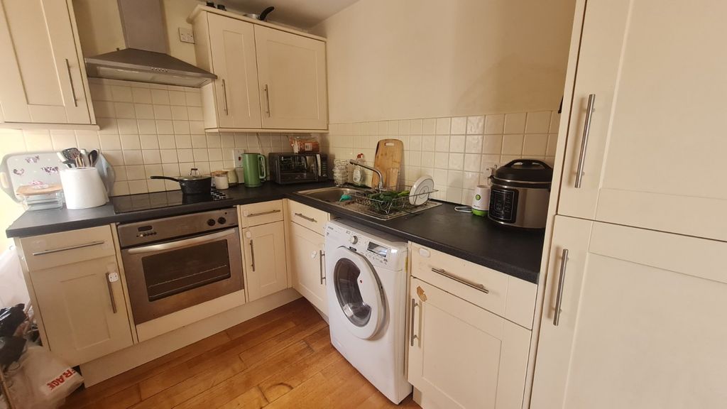 Property photo 2 of 12 Picture No. 06