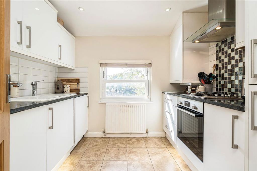 Property photo 3 of 6