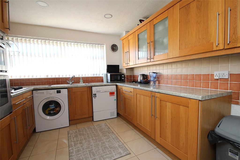 Property photo 3 of 12 Picture No. 05