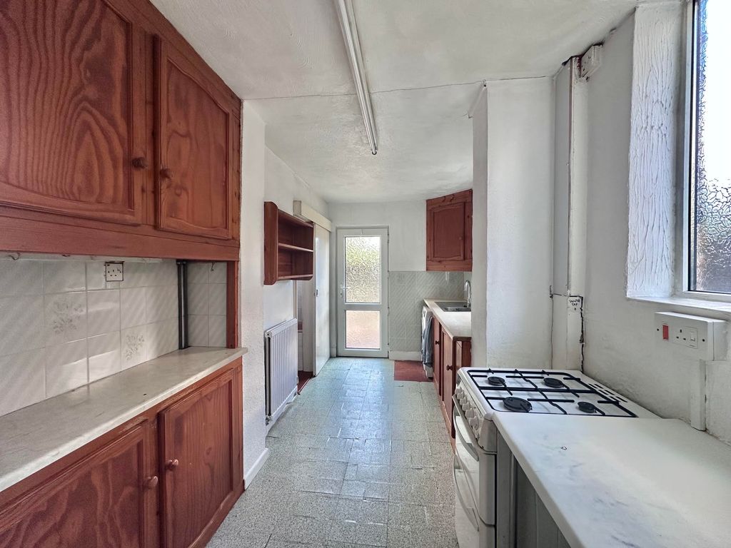 Property photo 3 of 25 23