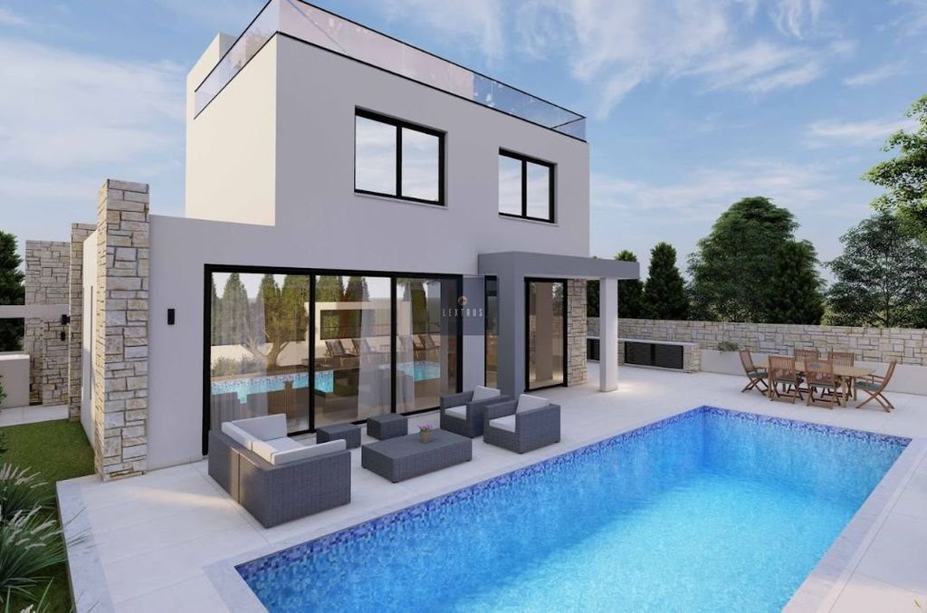 Property photo 1 of 5