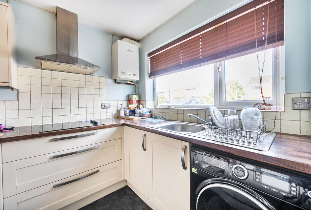Property photo 3 of 9 1343174-8-68B1E73...