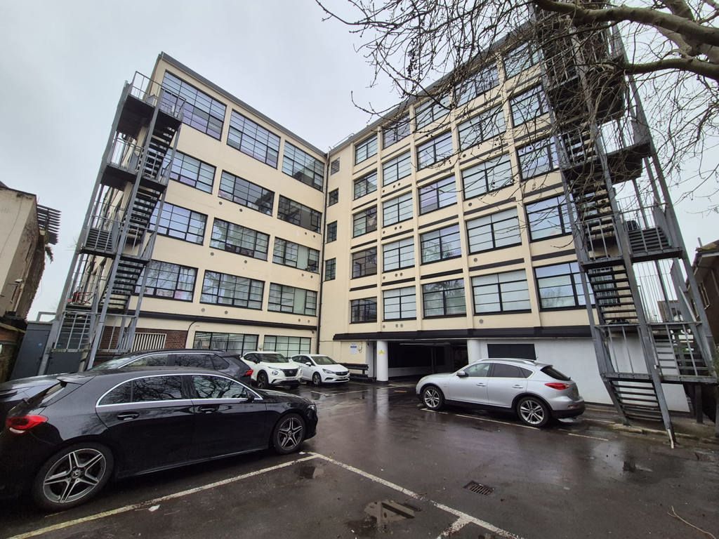 Property photo 3 of 15 Photo 2