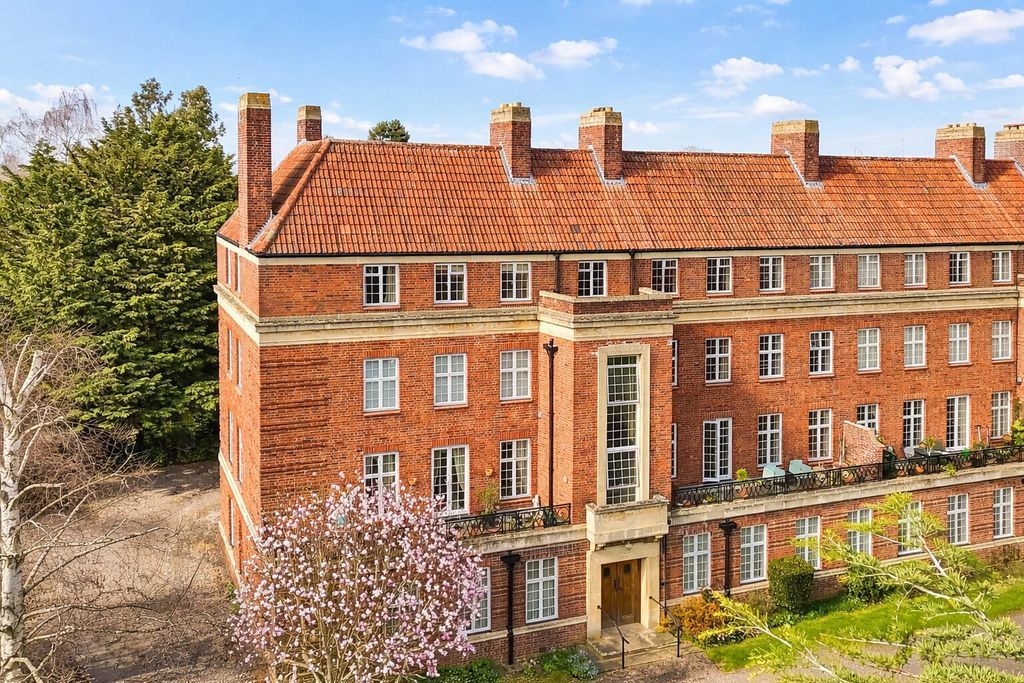 Property photo 1 of 9 Photo 16