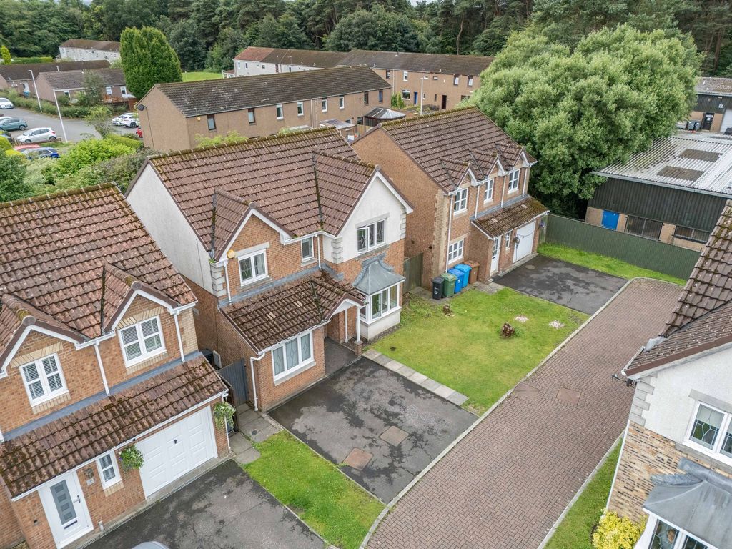 Property photo 1 of 31 Front Aerial
