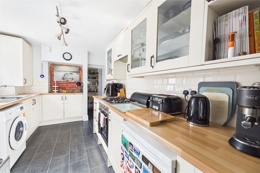 Property photo 2 of 10 Picture No. 03