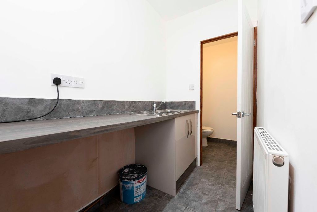 Additional image 15 of 3 bed terraced house to rentRailway Street, Trelewis, Treharris CF46