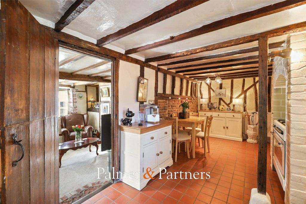 Property photo 3 of 25 Picture No. 12