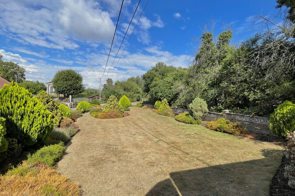 Property photo 2 of 57