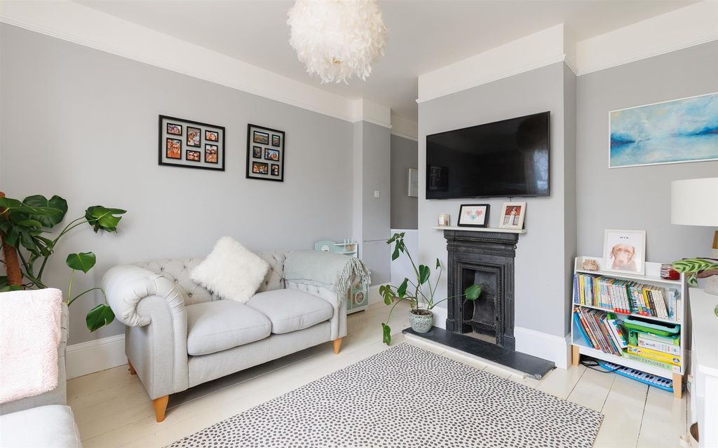 Property photo 2 of 27 17.Jpg