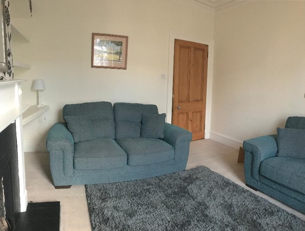 Property photo 3 of 7 02_Img0423