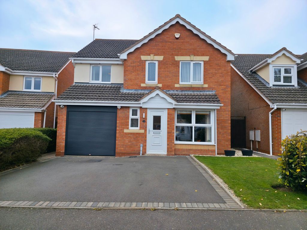 Property photo 1 of 21 Front