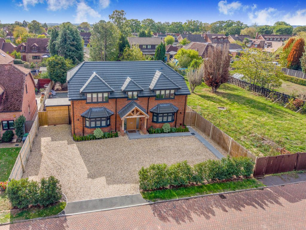 Property photo 1 of 31