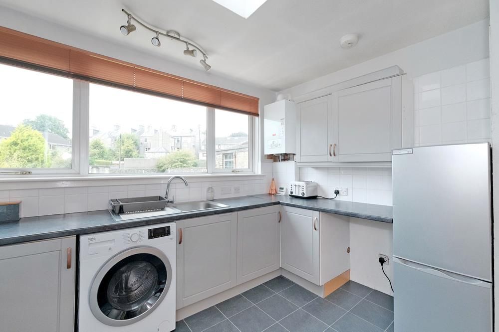 Property photo 2 of 15 Kitchen2