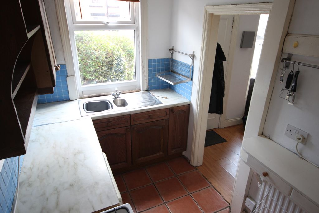 Property photo 2 of 5