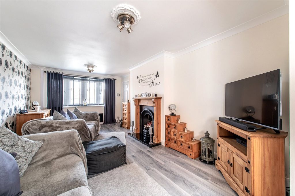 Property photo 2 of 28 Picture No. 46