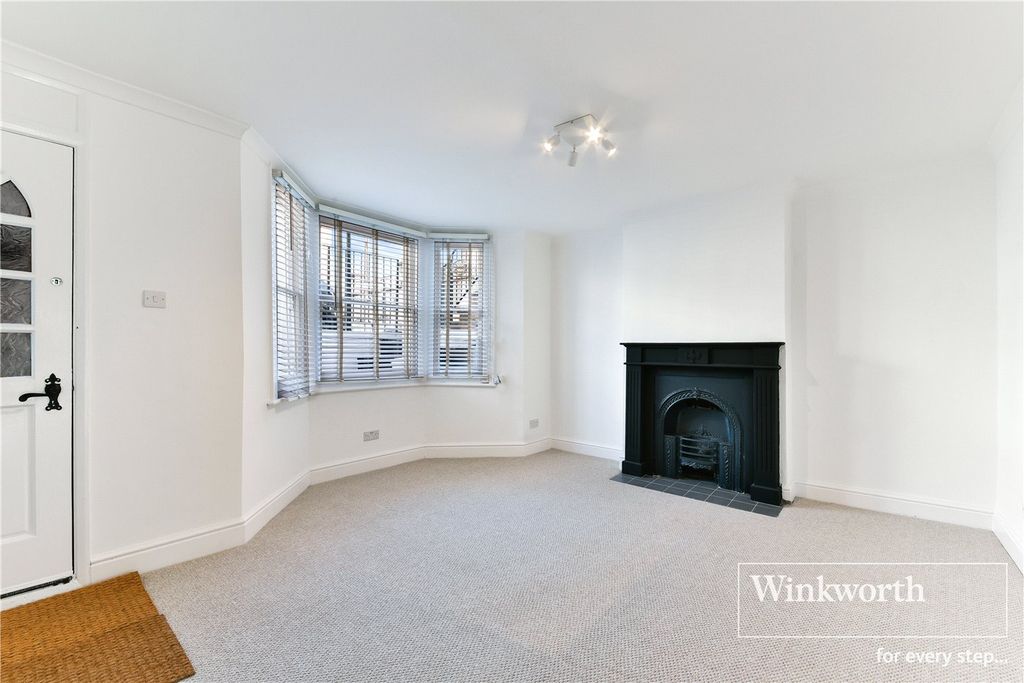 Property photo 3 of 7 Picture No. 01
