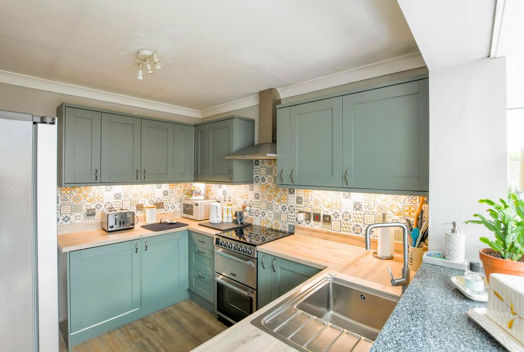 Property photo 2 of 14 Dsc_3638-Hdr-1.Jpg