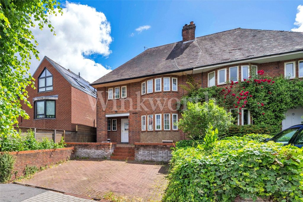 Property photo 2 of 17 Picture No. 40
