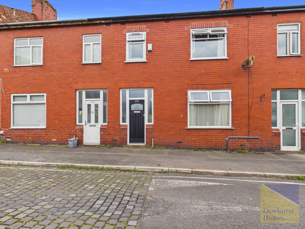 Property photo 1 of 18