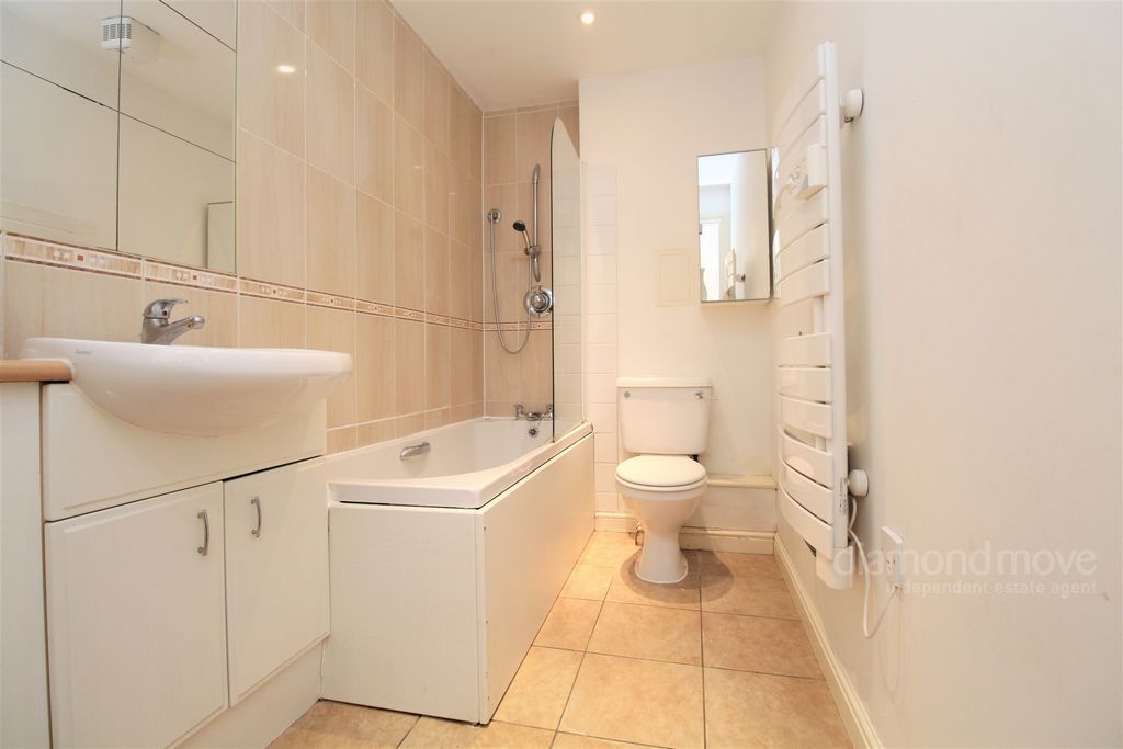 Property photo 3 of 9 Photo 3