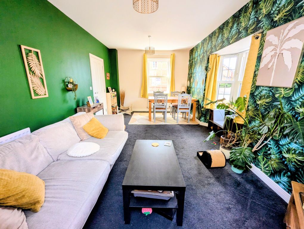 Property photo 2 of 19
