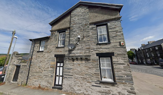 Property photo 1 of 10