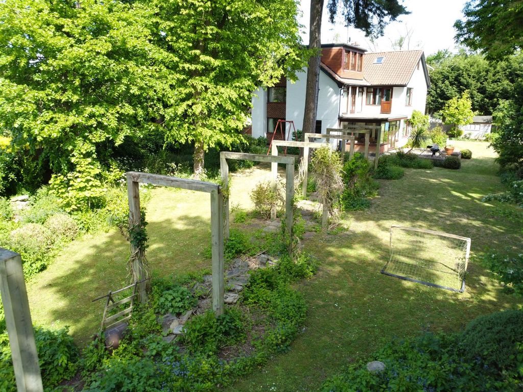 Property photo 1 of 23