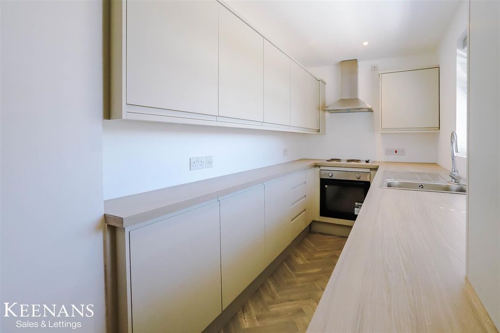 Property photo 3 of 24 17.Jpg