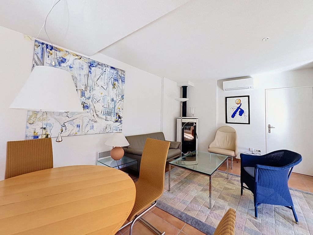 Property photo 2 of 13 Ac6A7c603033Bb08B2936Ff355156Dd7_895731E23B_2896-Big